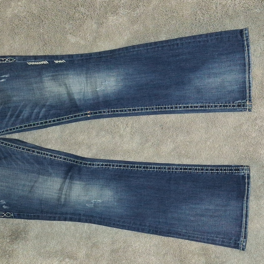EUC Rock Revival Alanis Boot Cut Jeans - Picture 7 of 13